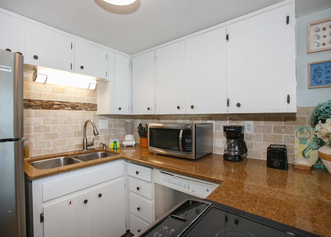 Island Winds West: Beachfront Getaway Steps from The Hangout Gulf Shores Exterior photo