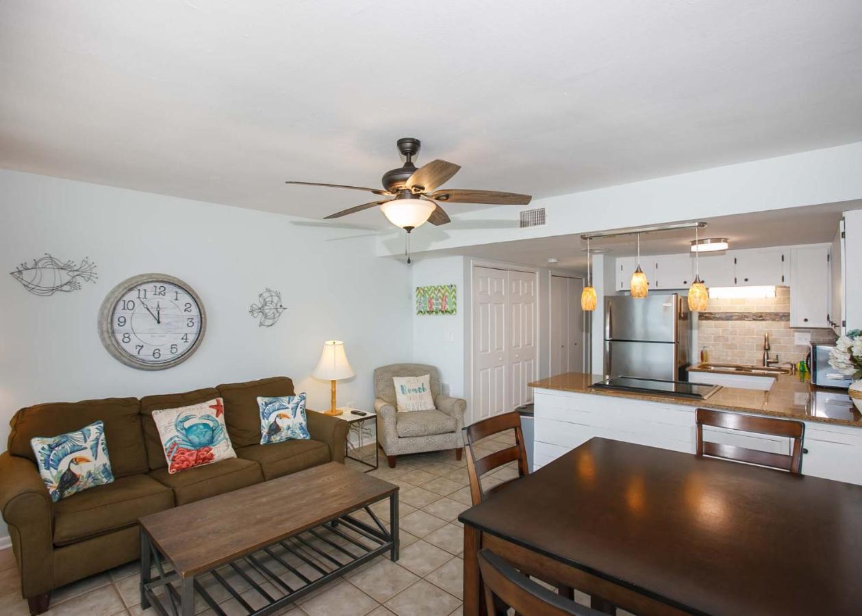 Island Winds West: Beachfront Getaway Steps from The Hangout Gulf Shores Exterior photo